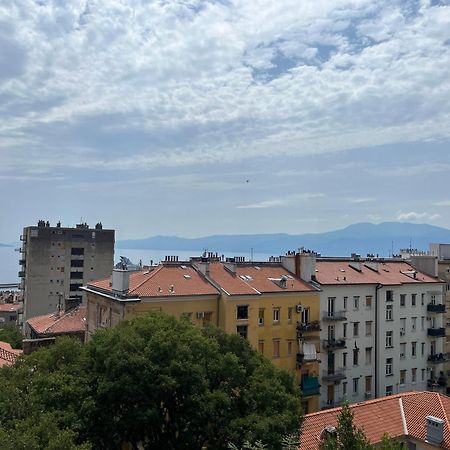Апартаменты Jadabell 1 & 2 With Sea View Риека Экстерьер фото